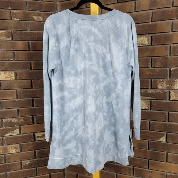Livi Lane Bryant french terry sweatshirt gray white tie tye graphic tunic - Picture 5 of 6